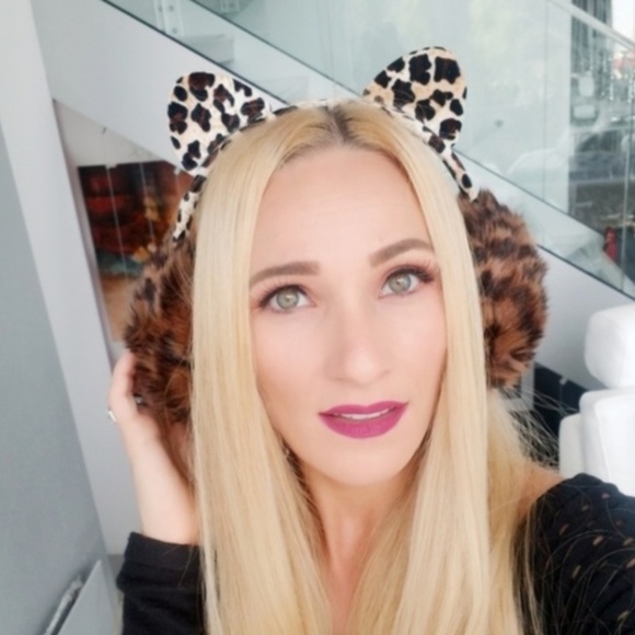 MODA ME COUTURE Accessories - FIERCE DOLLZ Leopard Print Earmuffs